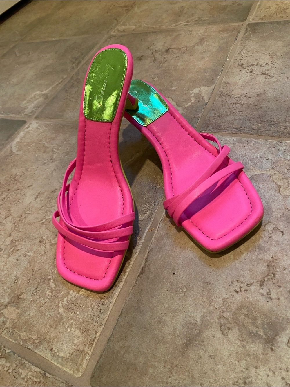 Sam Edelman Hot Pink Strappy Square-Toe, kitten heels. 8M
